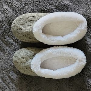 KANGURU BABOOSH WOMEN in Medium size